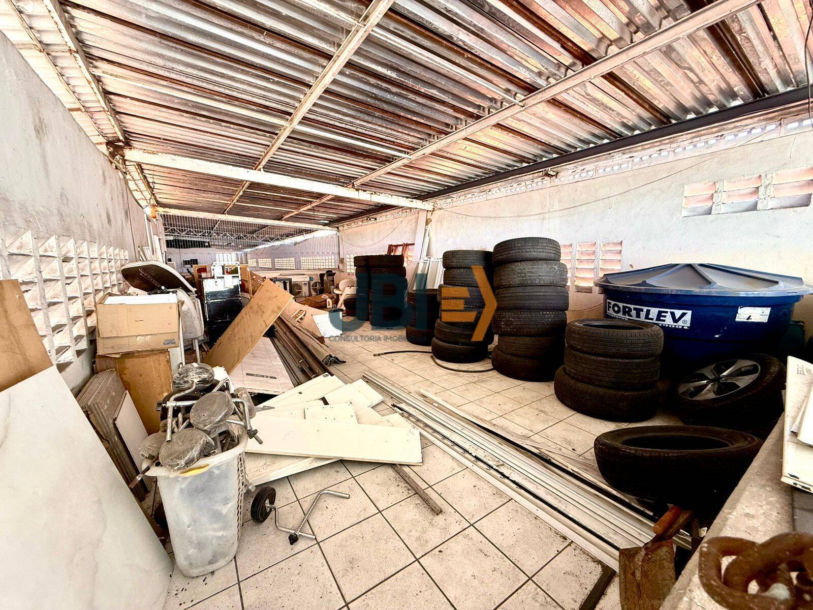 Depósito-Galpão, 242 m² - Foto 8