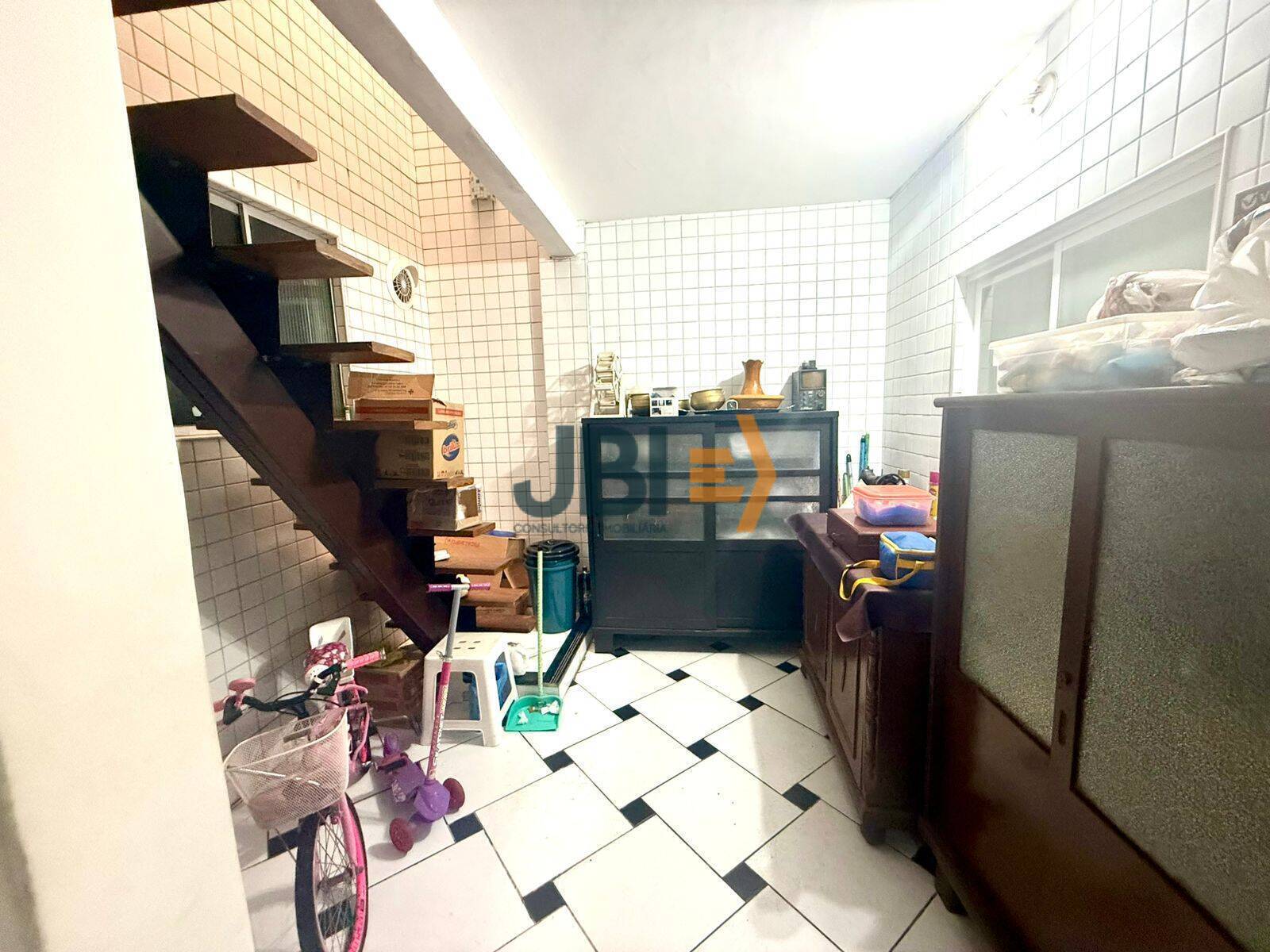 Casa, 5 quartos, 270 m² - Foto 5