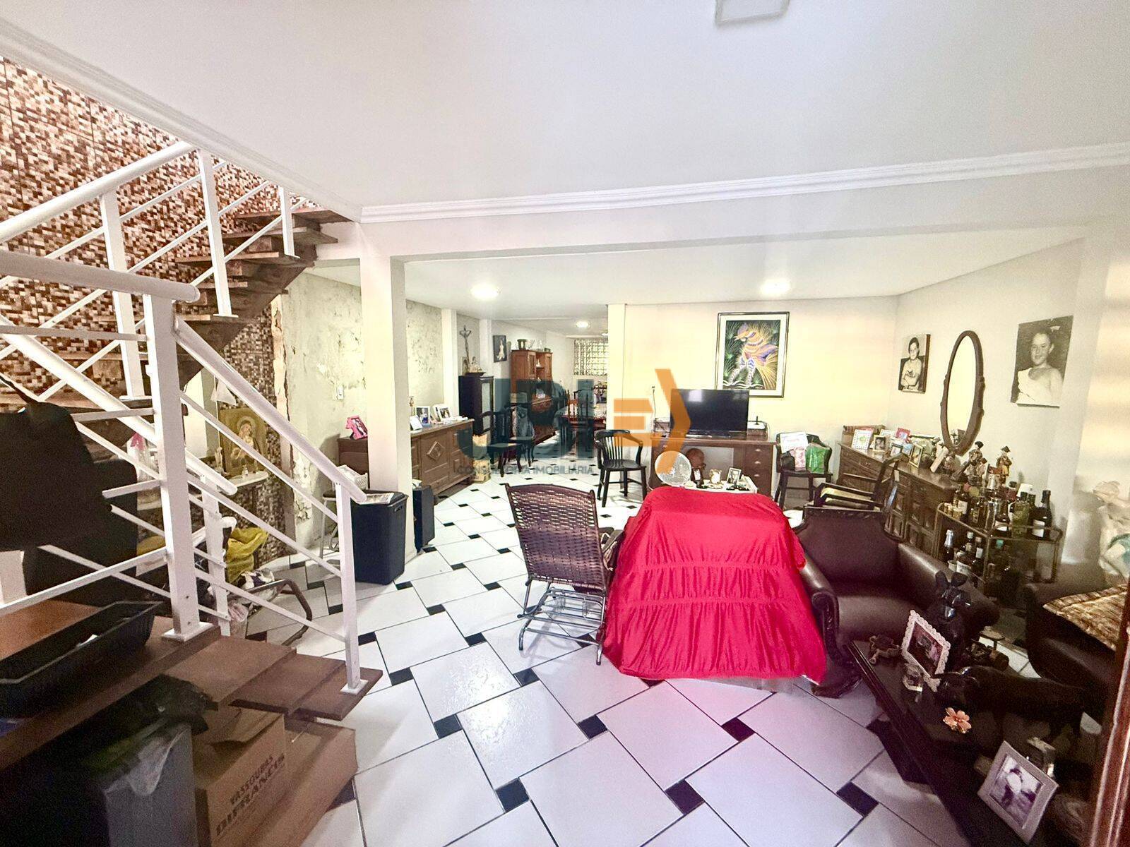 Casa, 5 quartos, 270 m² - Foto 4