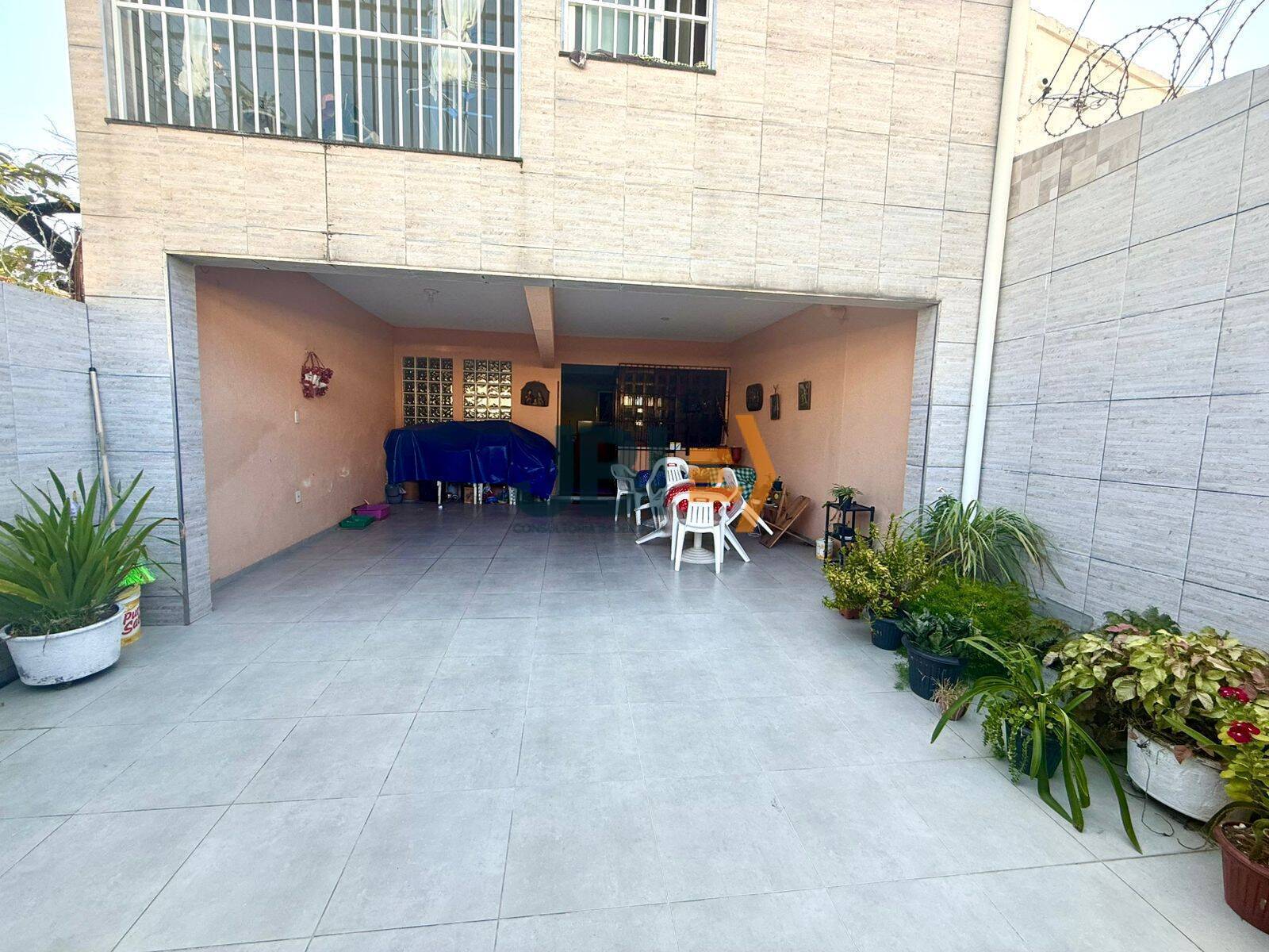 Casa, 5 quartos, 270 m² - Foto 2