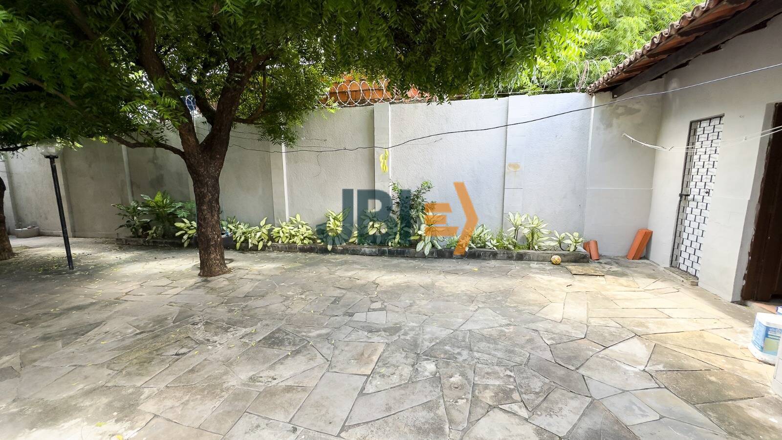 Casa, 4 quartos, 888 m² - Foto 3