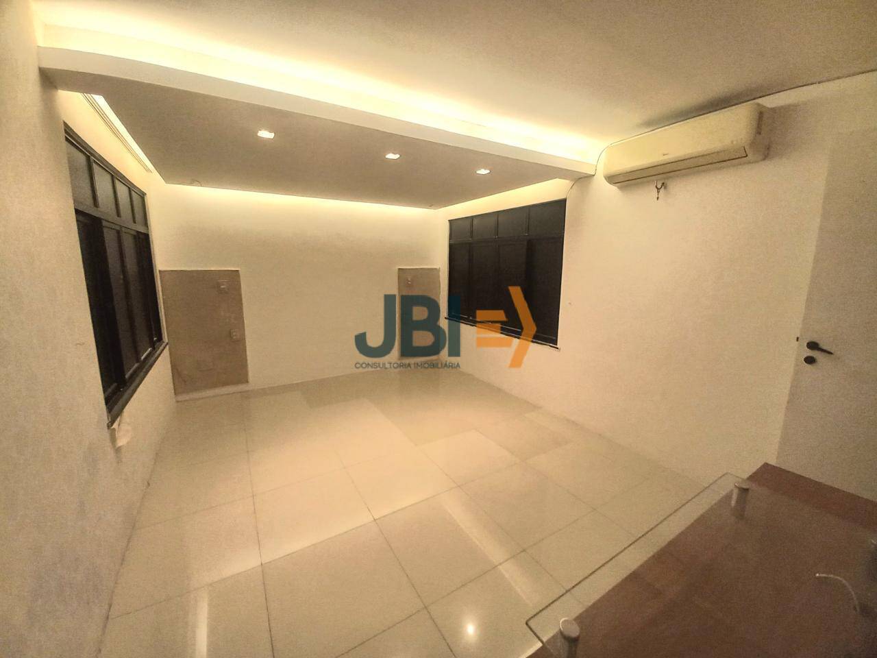 Casa, 5 quartos, 396 m² - Foto 4