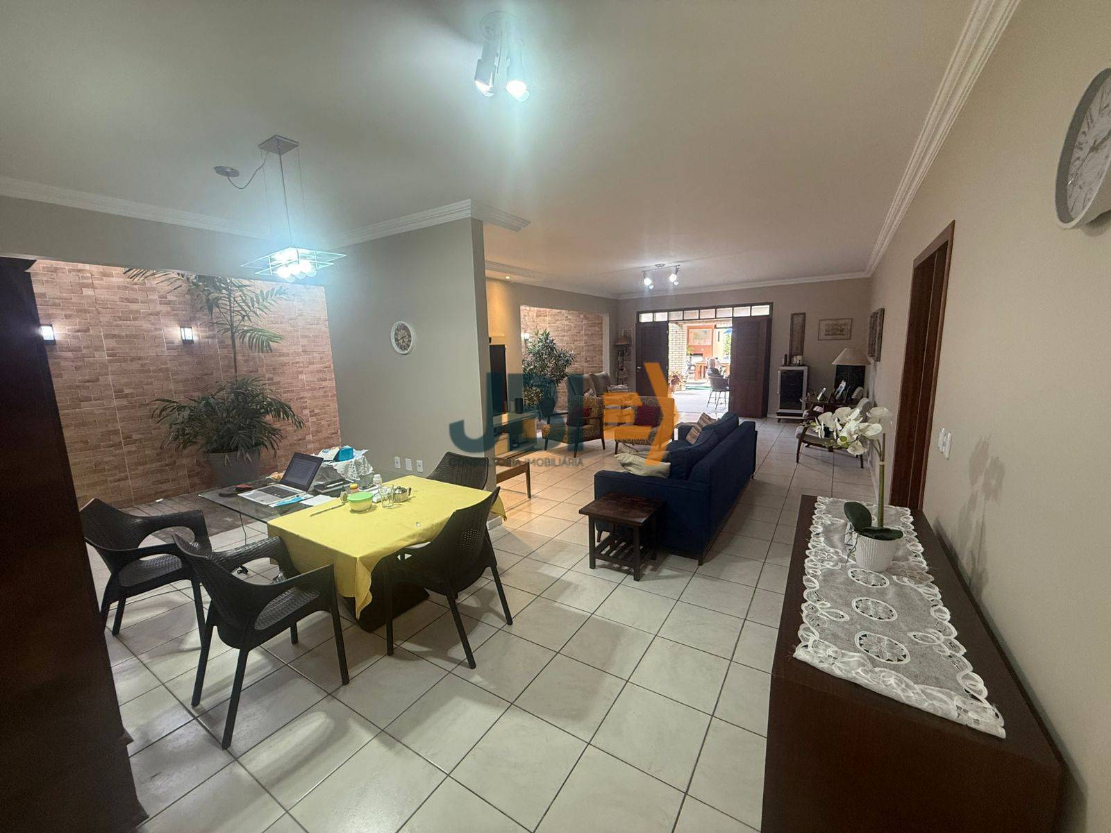 Casa, 4 quartos, 270 m² - Foto 12