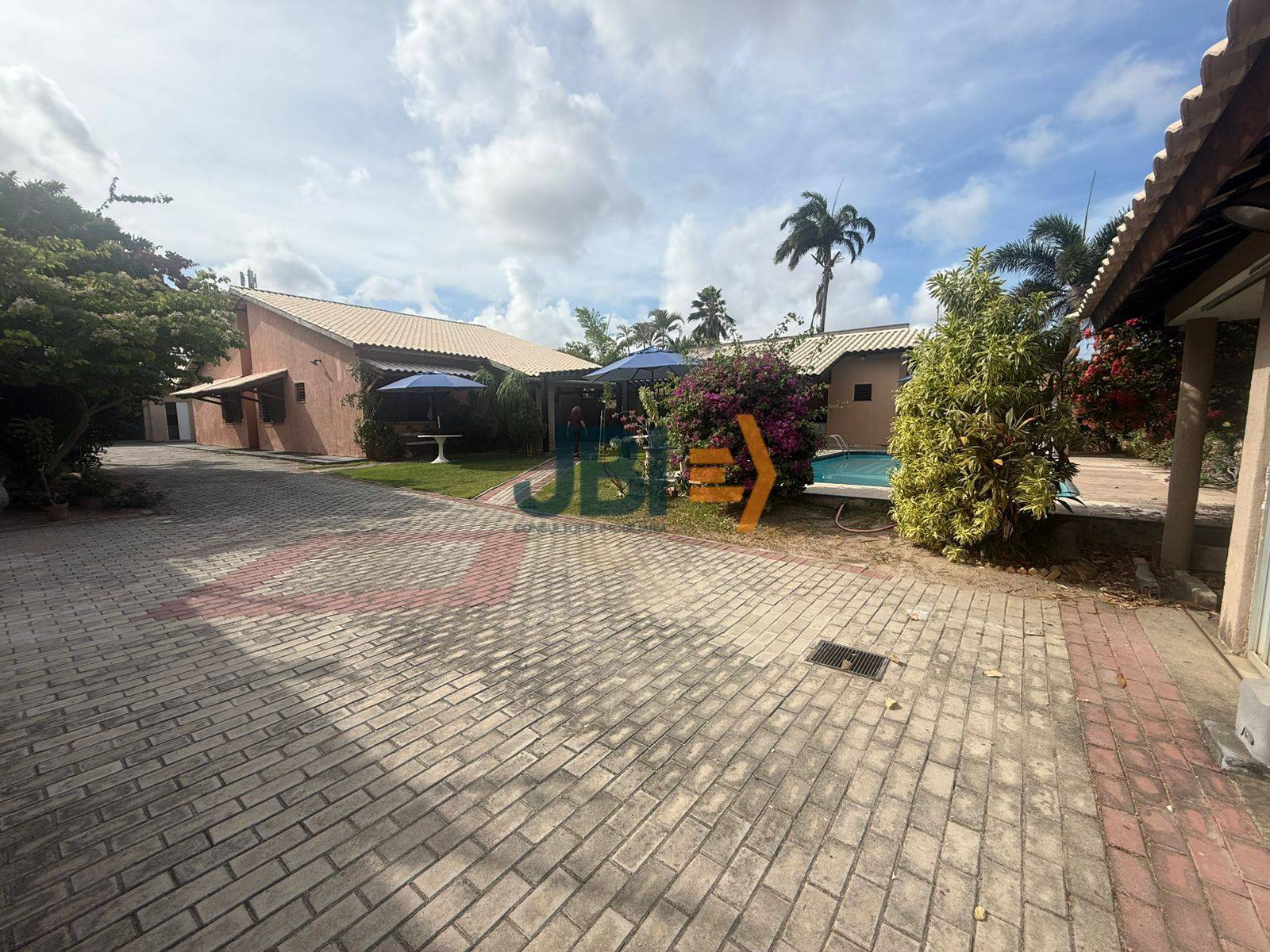 Casa, 4 quartos, 270 m² - Foto 2