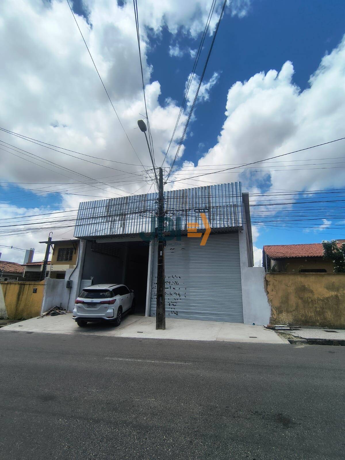 Depósito-Galpão, 300 m² - Foto 1