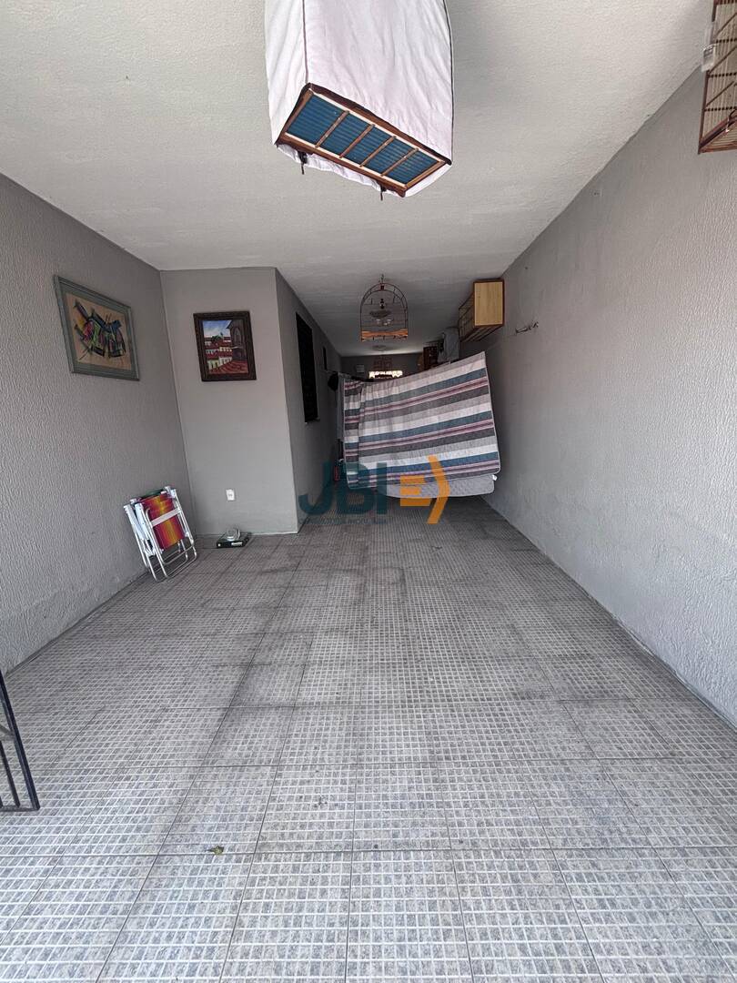Casa, 3 quartos, 240 m² - Foto 2