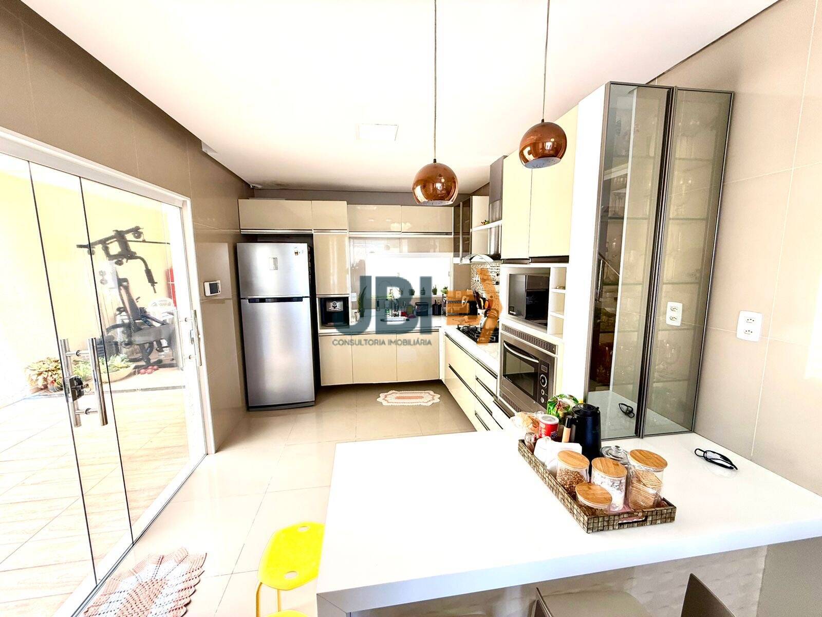 Casa, 3 quartos, 200 m² - Foto 5