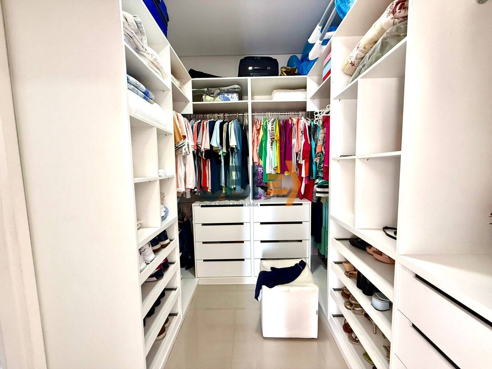 Casa, 3 quartos, 200 m² - Foto 12