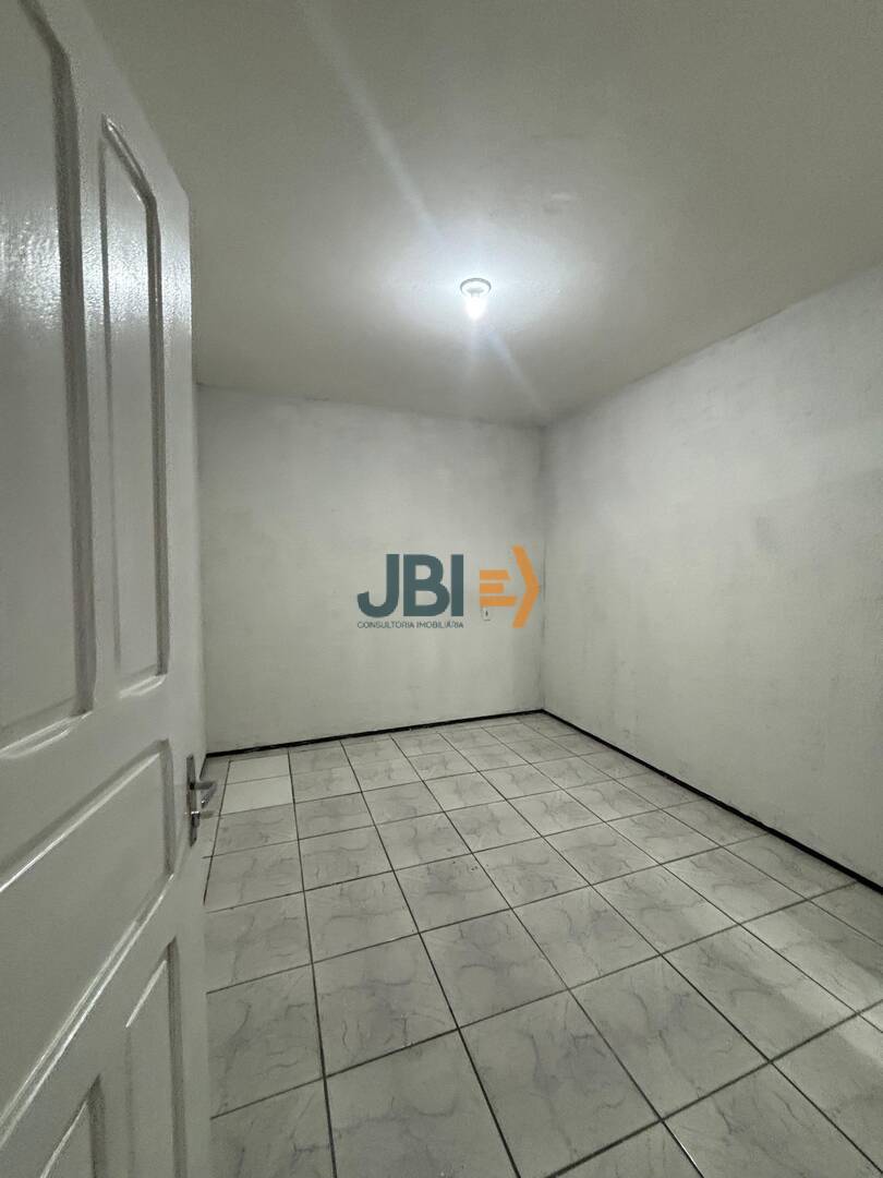 Casa, 6 quartos, 300 m² - Foto 4